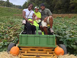 Pumpkin Patch and Pick your own pumpkins at the Red Apple Barn 
							after a picking apples in the orchard in Ellijay, Ga